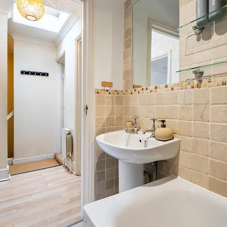 Maida Vale 2 Bedroom Flat London Exterior photo